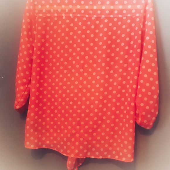 Blouse⭐️ - Picture 3 of 3